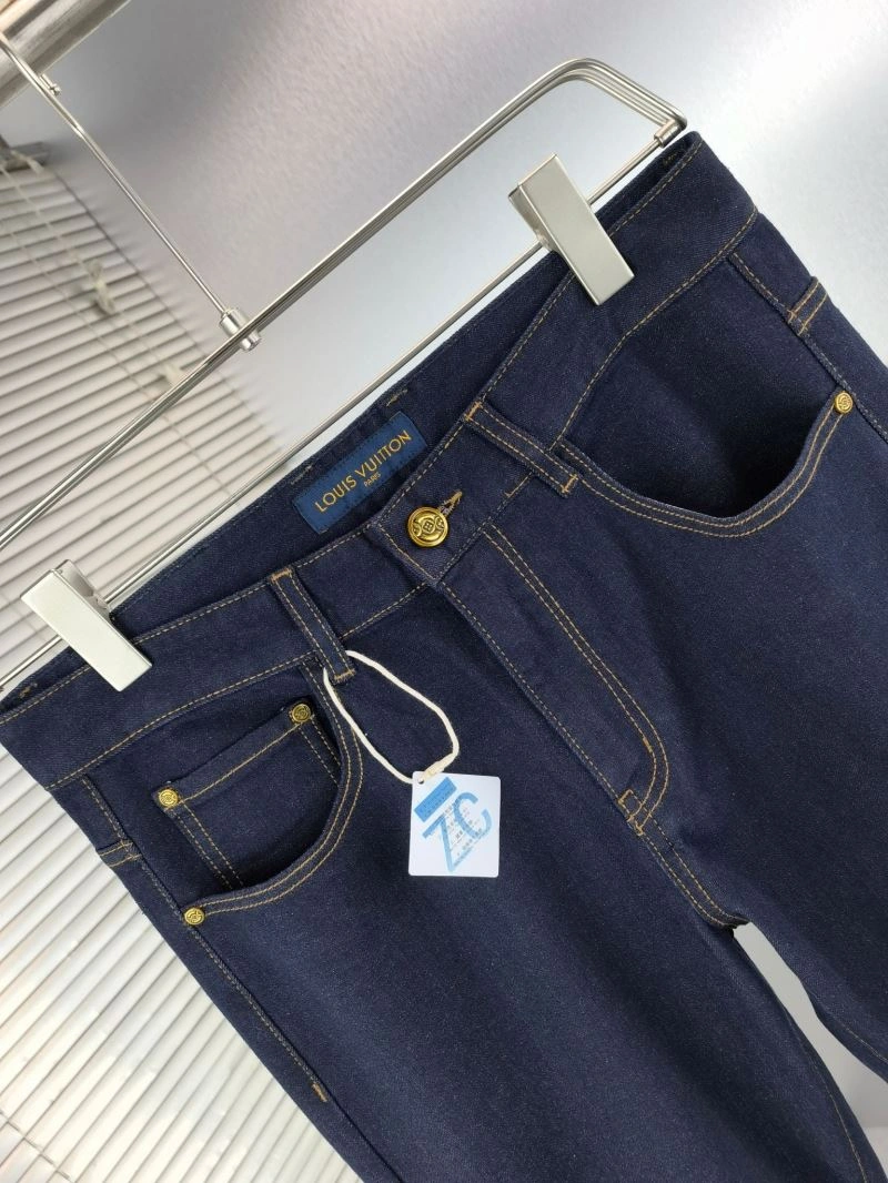 Minimalist Louis Vuitton Jeans 133080