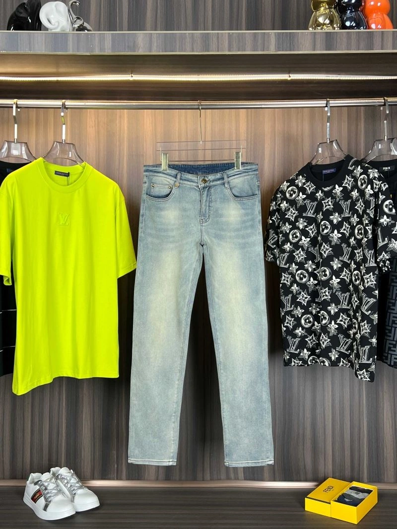 HighQuality Louis Vuitton Jeans 133084