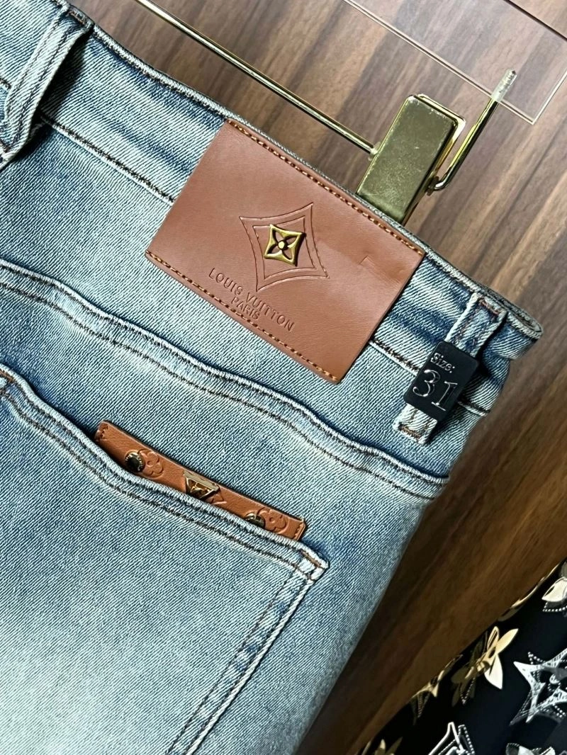HighQuality Louis Vuitton Jeans 133084