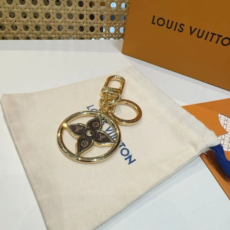 Unisex Louis Vuitton Keychains 266054