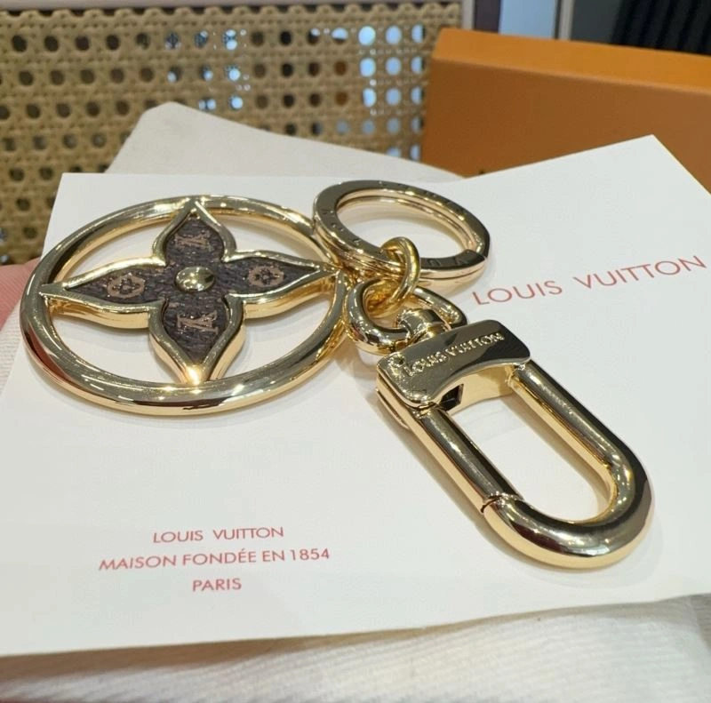 Unisex Louis Vuitton Keychains 266054