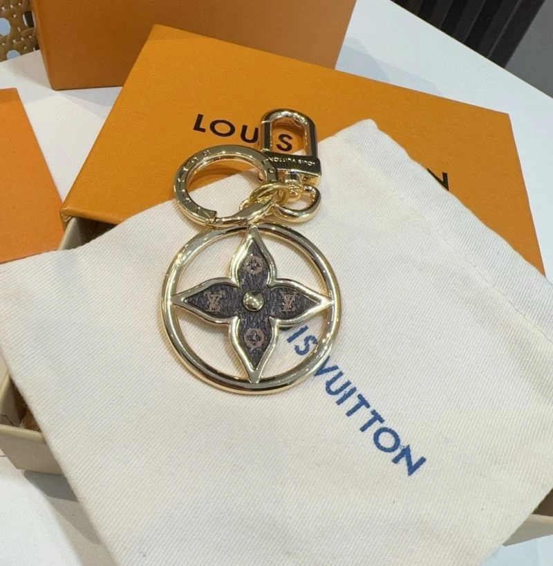 Unisex Louis Vuitton Keychains 266054