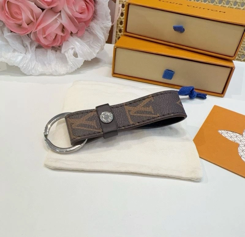OnTrend Louis Vuitton Keychains 266039