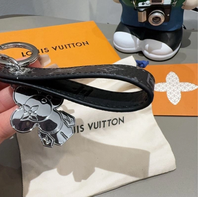 FreshLook Louis Vuitton Keychains 266012