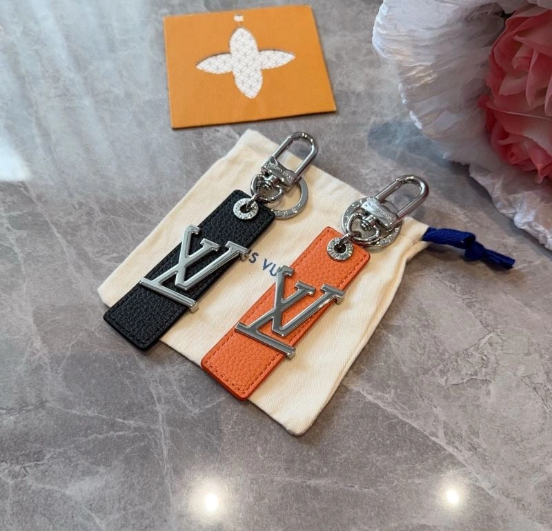 Louis Vuitton Keychains MultiPurpose 266004