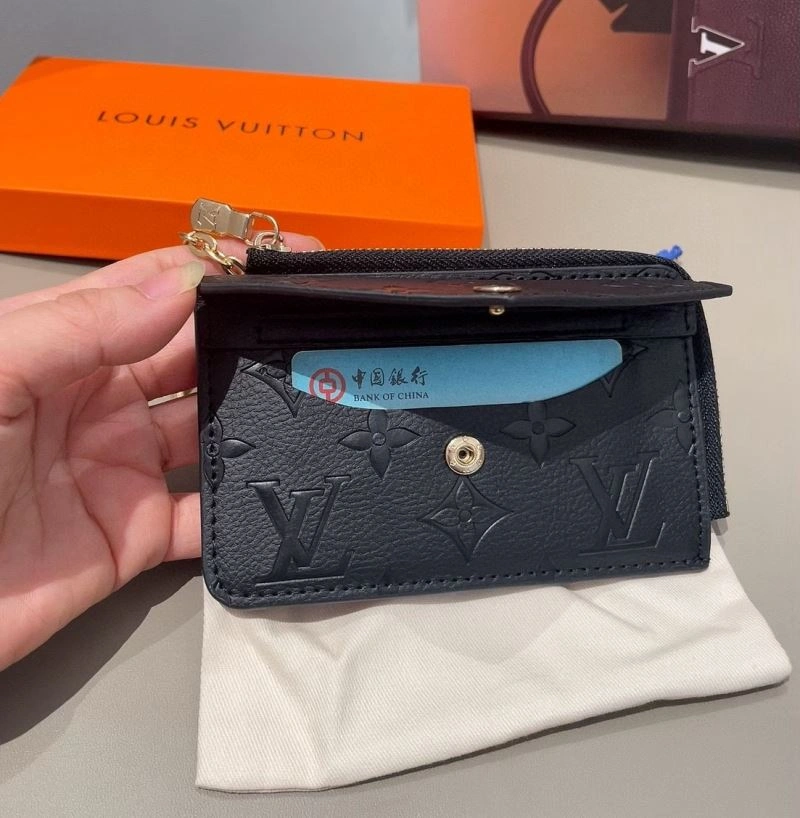 Louis Vuitton Keychains Elegant 265998