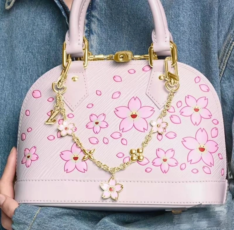 Louis Vuitton Keychains Practical 265992