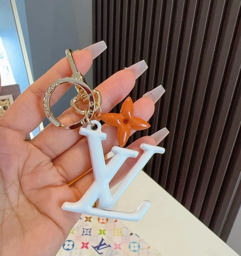 Snug Louis Vuitton Keychains 265969