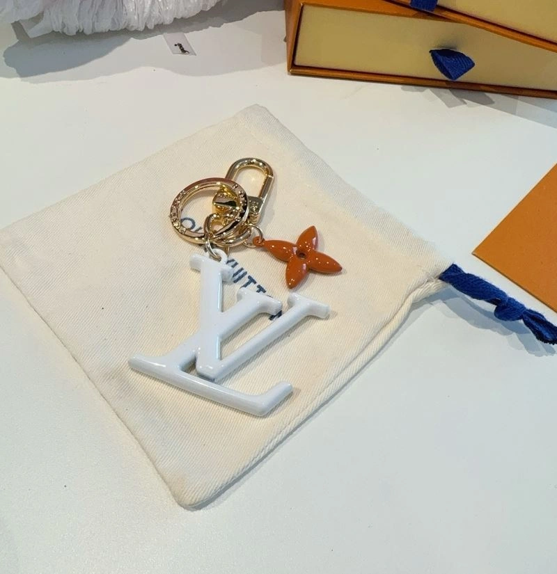 Snug Louis Vuitton Keychains 265969