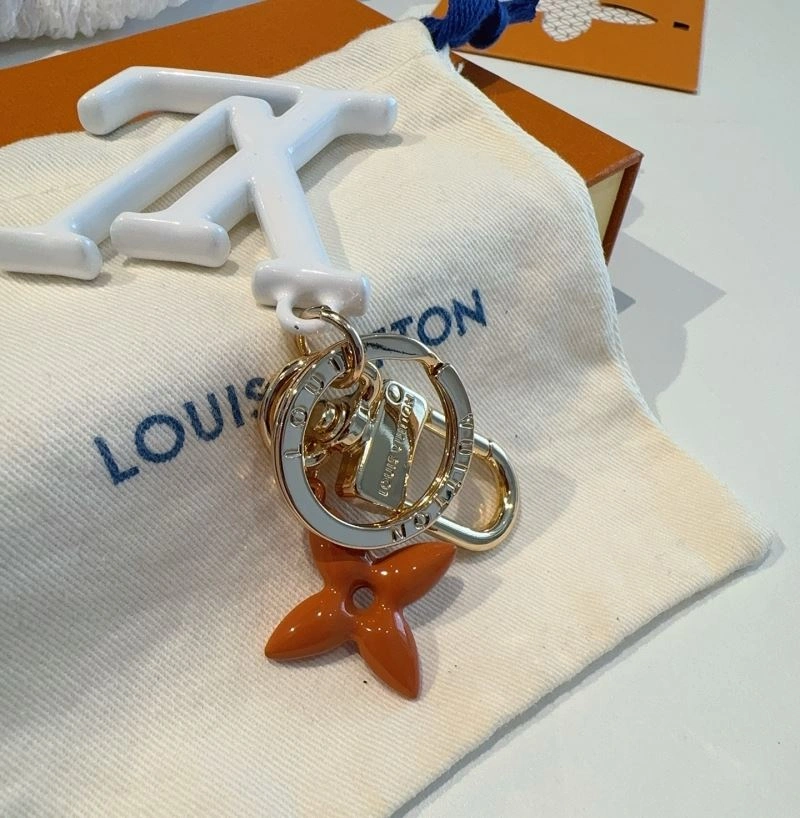 Snug Louis Vuitton Keychains 265969