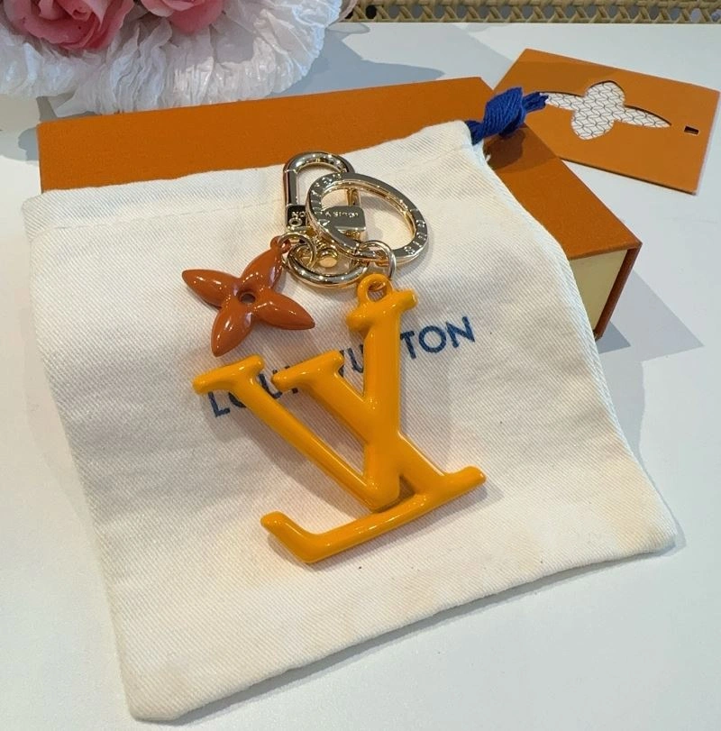 MultiPurpose Louis Vuitton Keychains 265977