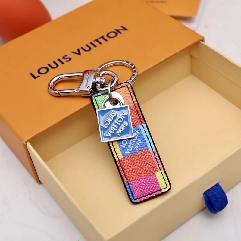 Minimalist Louis Vuitton Keychains 267352