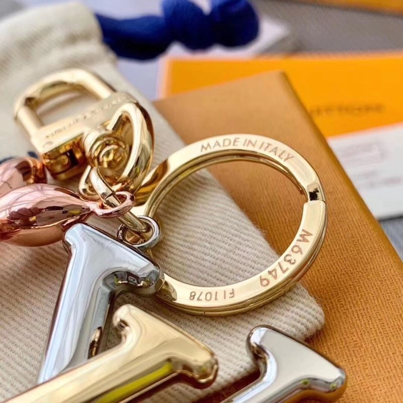 WellDesigned Louis Vuitton Keychains 267343