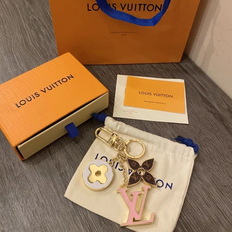 Louis Vuitton Keychains Modern 267318