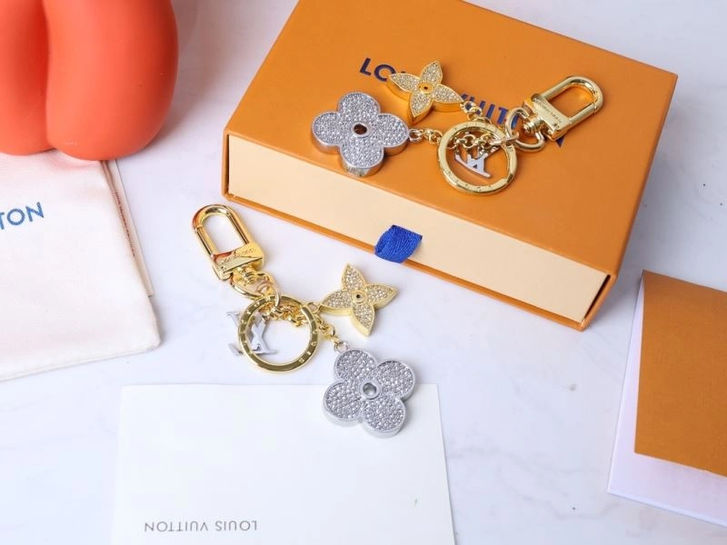 Louis Vuitton Keychains Breathable 267290