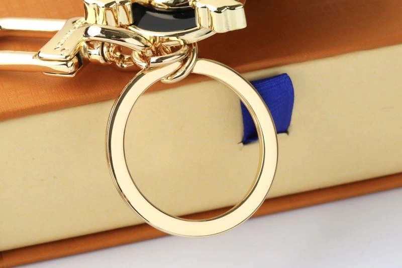 Louis Vuitton Keychains MultiPurpose 267303
