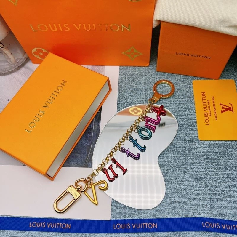 Louis Vuitton Keychains Versatile 267265