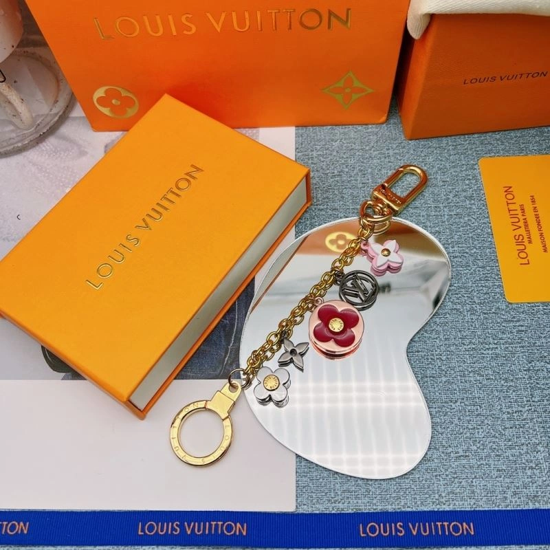 Louis Vuitton Keychains Effortless 267264