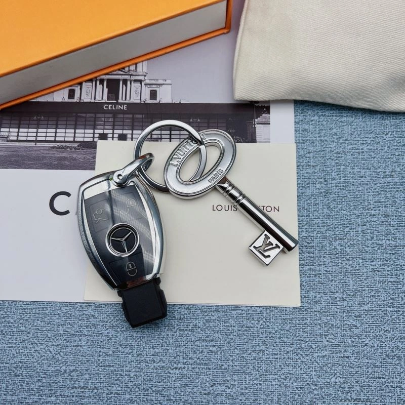 Louis Vuitton Keychains Durable 267257