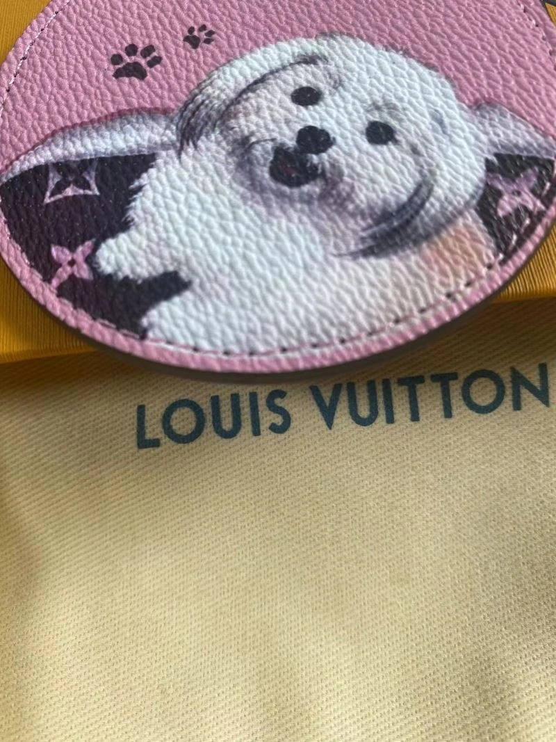 ComfortFit Louis Vuitton Keychains 267232