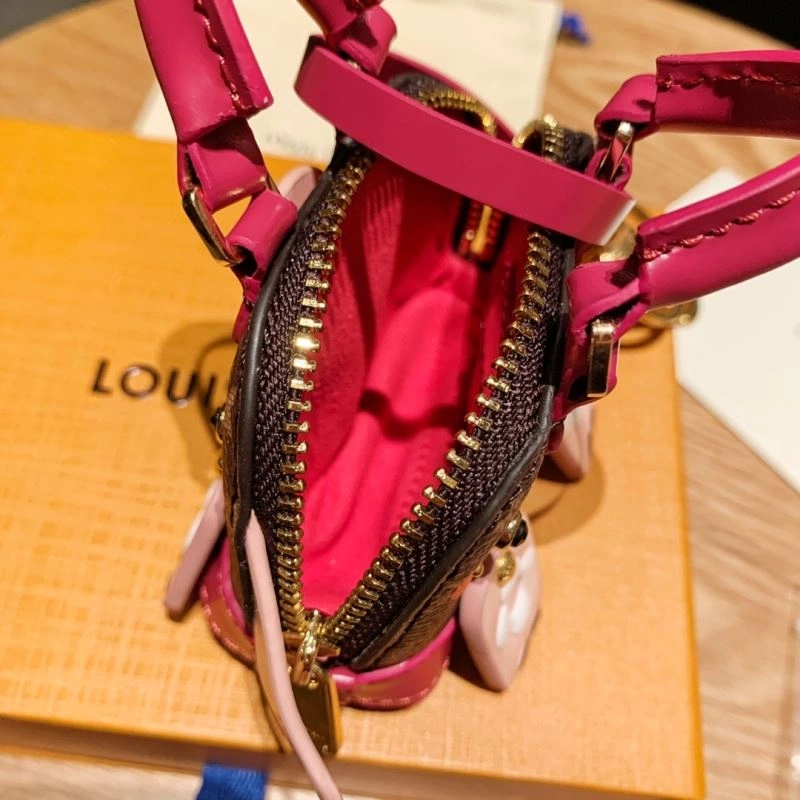 WrinkleFree Louis Vuitton Keychains 267212