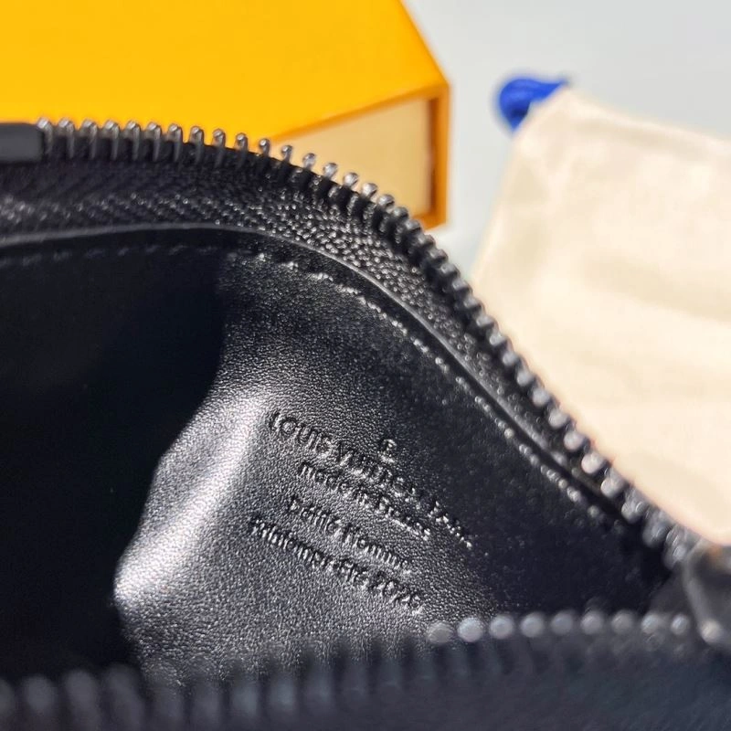 Louis Vuitton Keychains FreshLook 267215