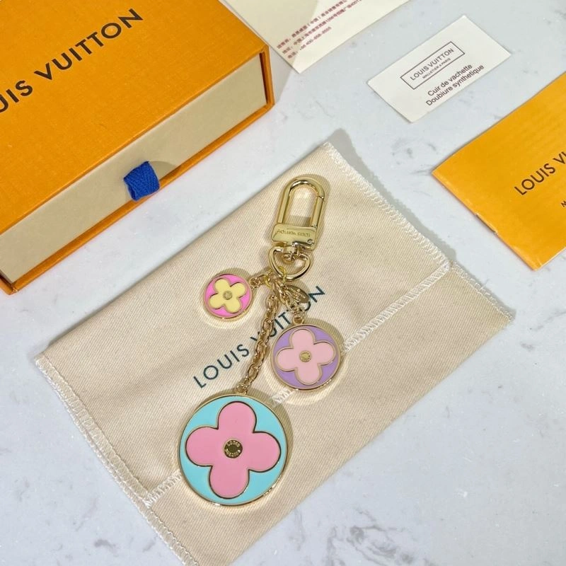 Louis Vuitton Keychains Chic 267204