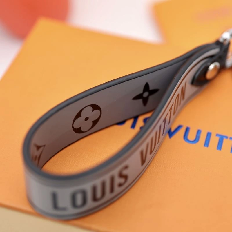 TechFriendly Louis Vuitton Keychains 267170