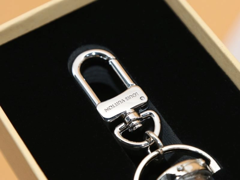 Sleek Louis Vuitton Keychains 267157