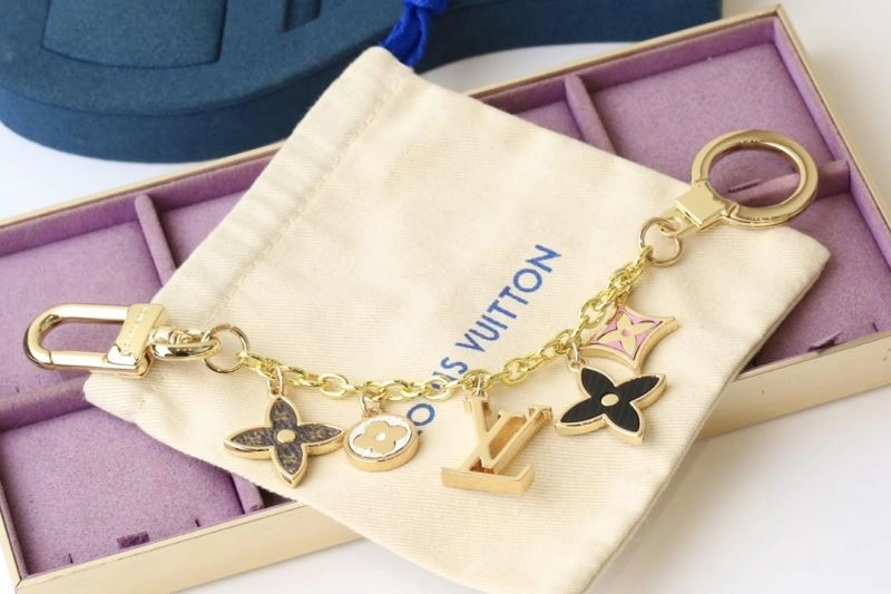 Supportive Louis Vuitton Keychains 267149