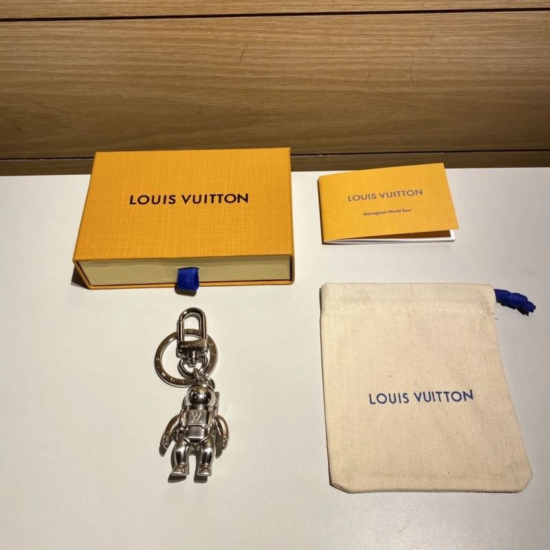 Refined Louis Vuitton Keychains 267175