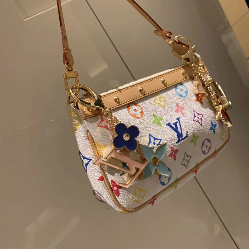 Resilient Louis Vuitton Keychains 267145