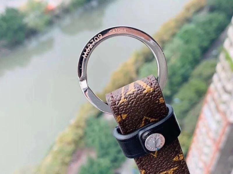 Louis Vuitton Keychains Compact 267139