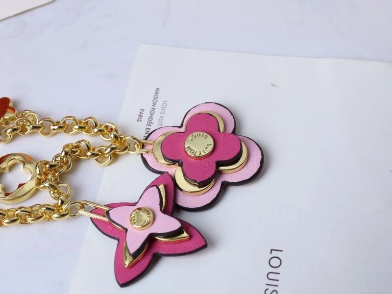 Louis Vuitton Keychains UrbanChic 267121