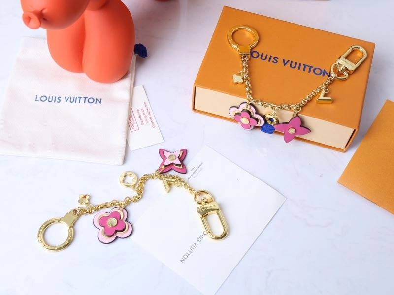 Louis Vuitton Keychains UrbanChic 267121