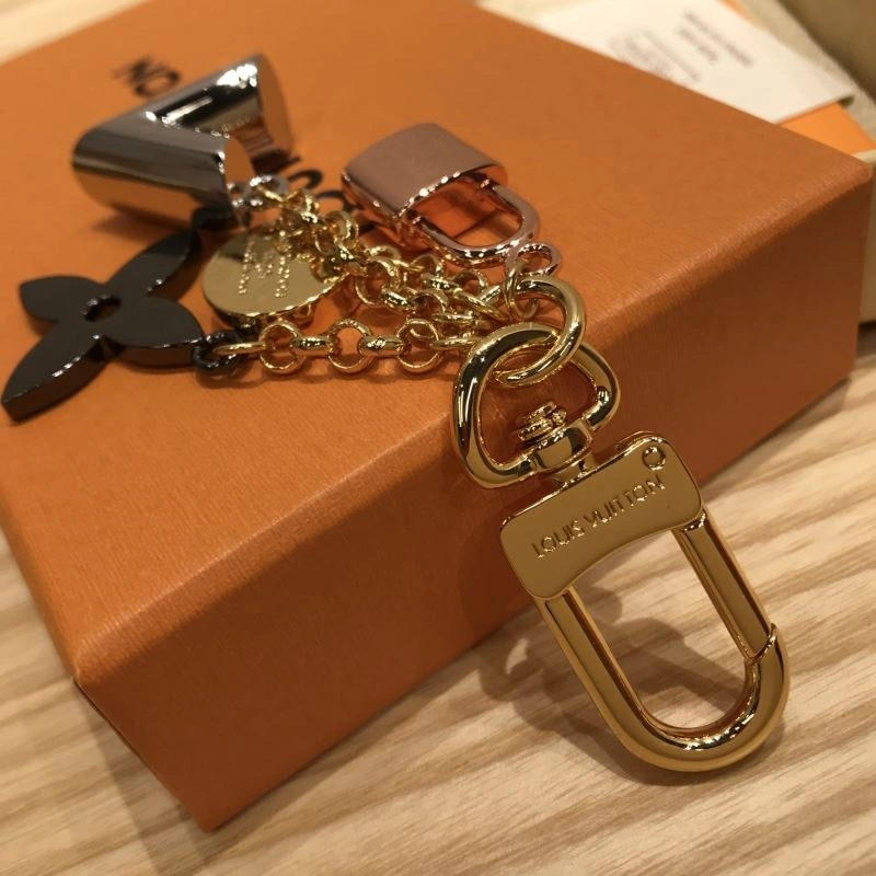 Breathable Louis Vuitton Keychains 267083