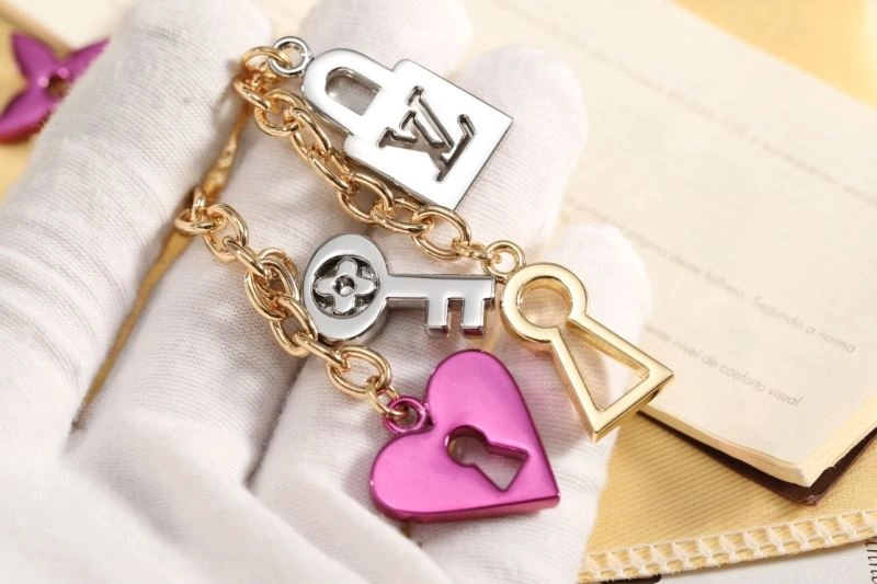 FreshLook Louis Vuitton Keychains 267069