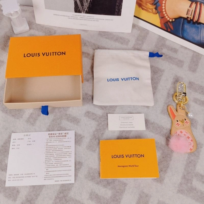 Casual Louis Vuitton Keychains 267077