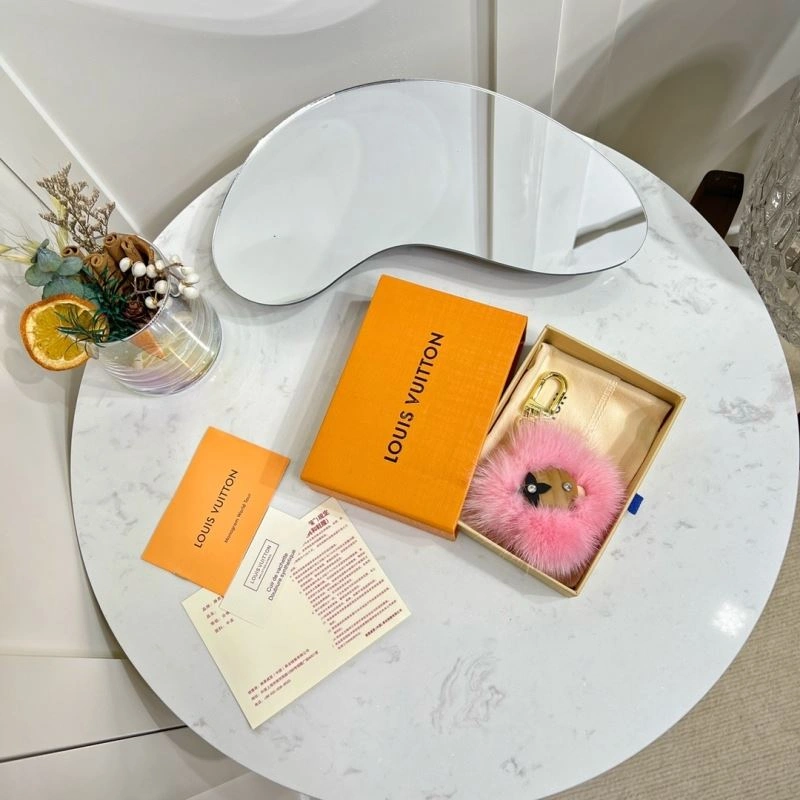 TimelessDesign Louis Vuitton Keychains 267047