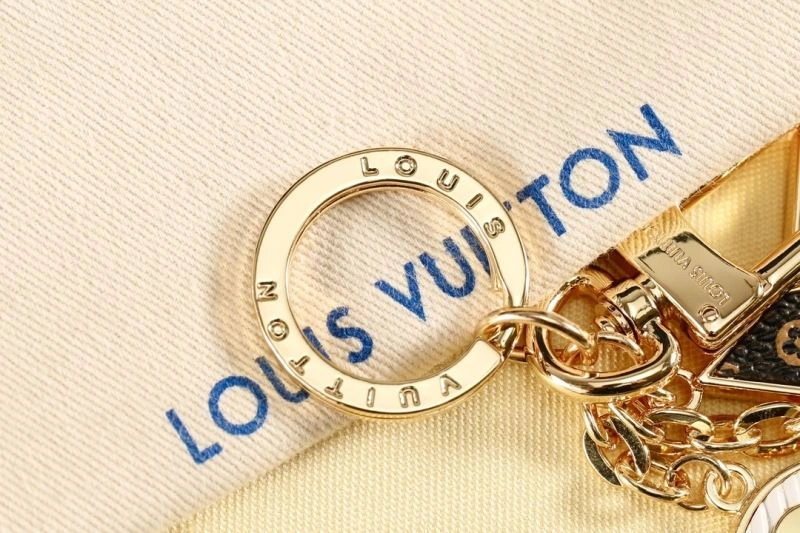 Louis Vuitton Keychains Neat 267053