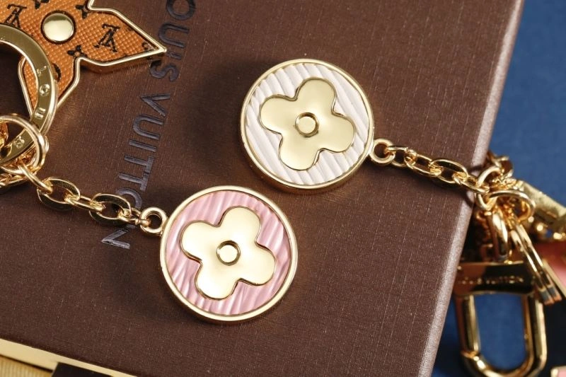 Louis Vuitton Keychains Neat 267053