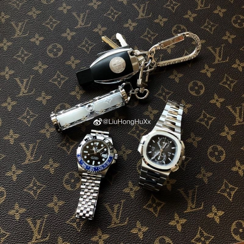 WaterResistant Louis Vuitton Keychains 267049