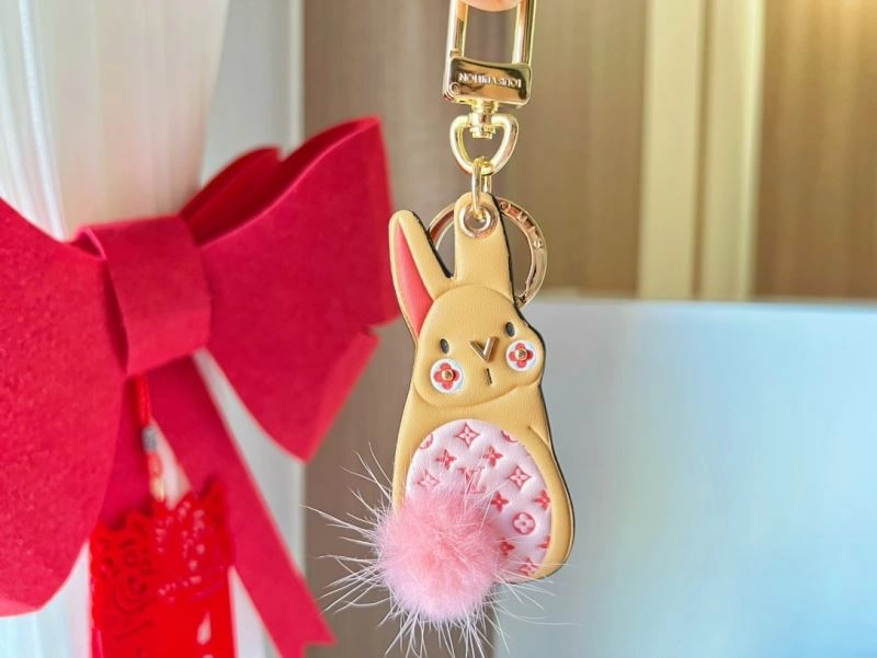 Neat Louis Vuitton Keychains 267036