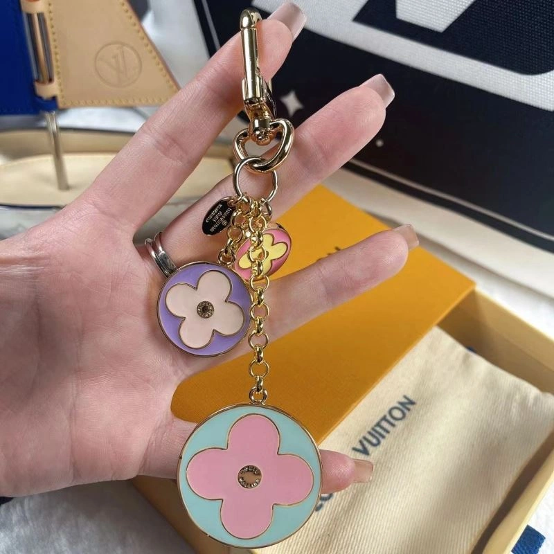 Supportive Louis Vuitton Keychains 267026