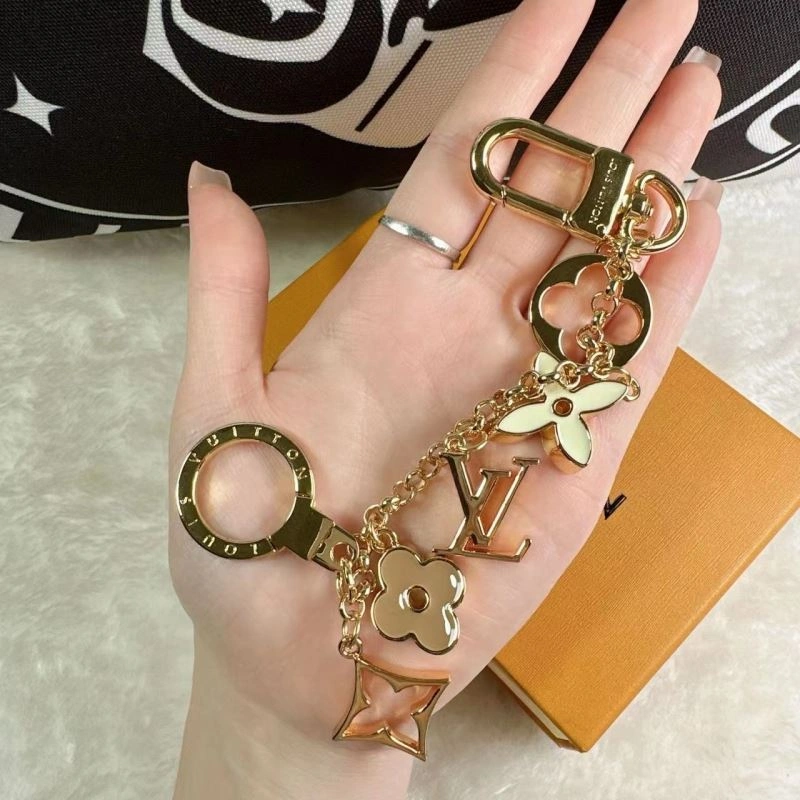 Supportive Louis Vuitton Keychains 266991