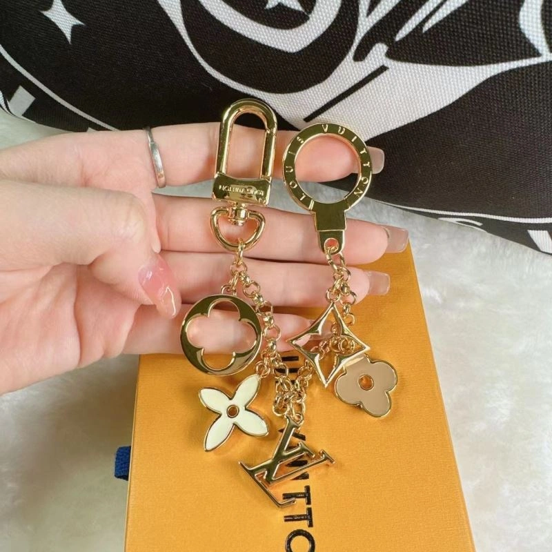 Supportive Louis Vuitton Keychains 266991