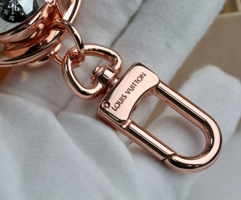 Louis Vuitton Keychains Effortless 266971