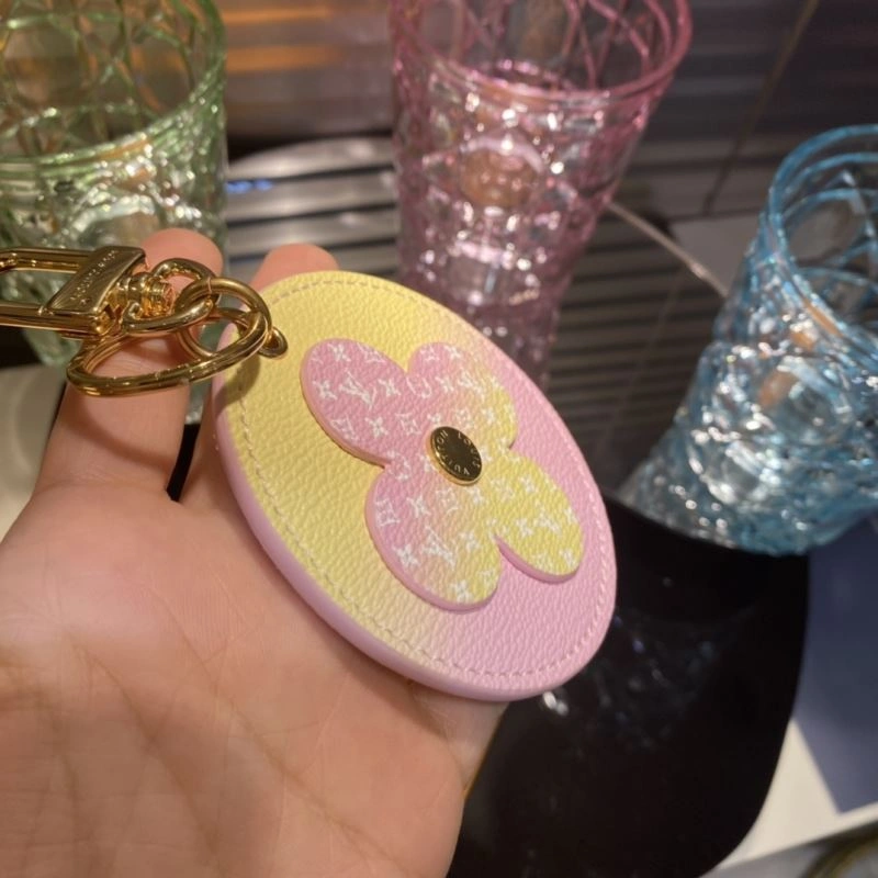 Louis Vuitton Keychains Stretchable 266958