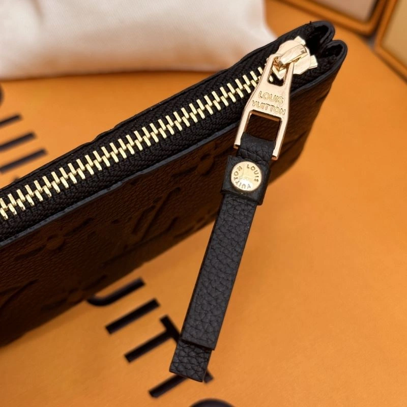 Breathable Louis Vuitton Keychains 265009