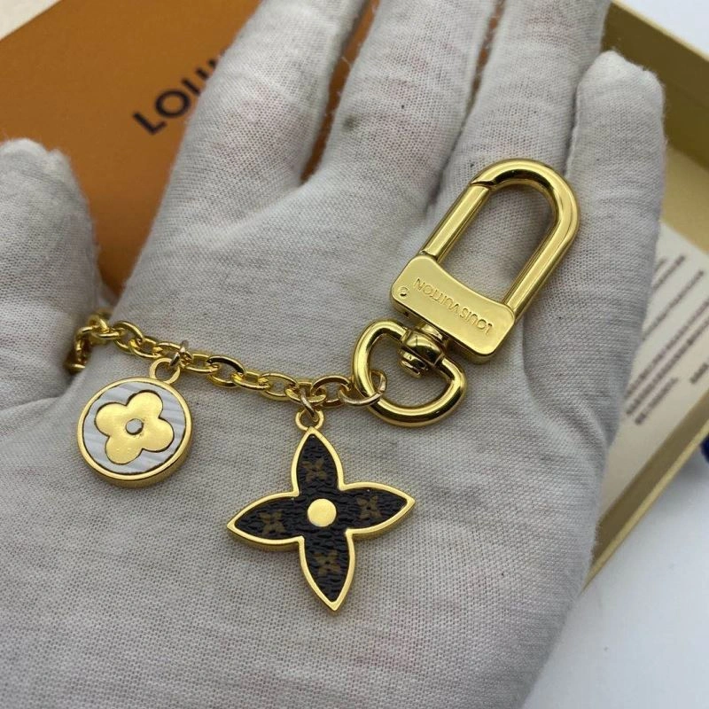 Breathable Louis Vuitton Keychains 266933